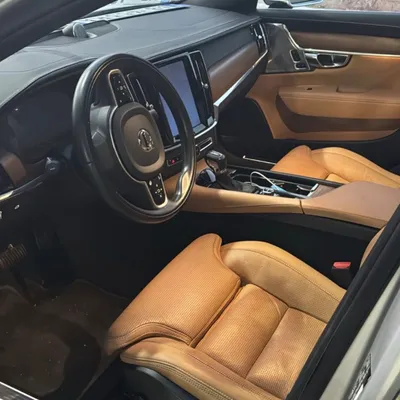Volvo S90 2017 në shitje