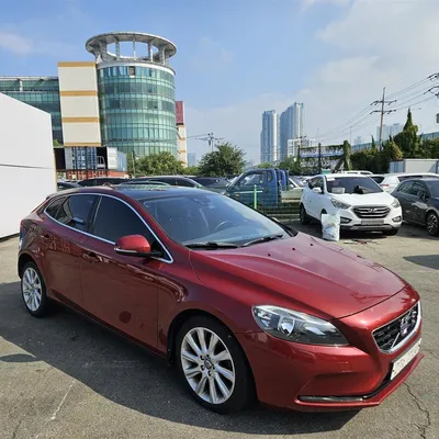 Volvo V40 2015 në shitje