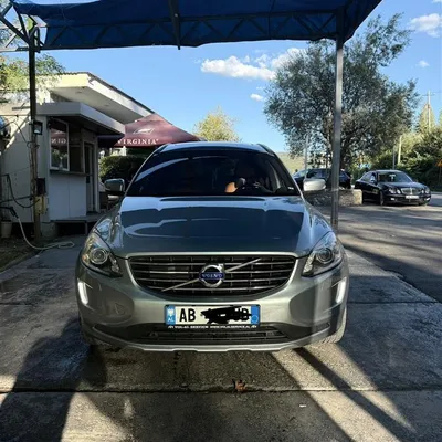 Volvo XC60 2015 në shitje