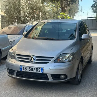 Volkswagen Golf 2010 në shitje