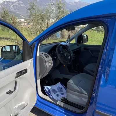 Volkswagen Caddy 2008 në shitje
