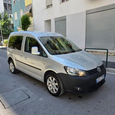 Volkswagen Caddy 2011 në shitje