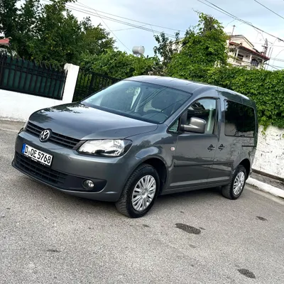 Volkswagen Caddy 2011 në shitje