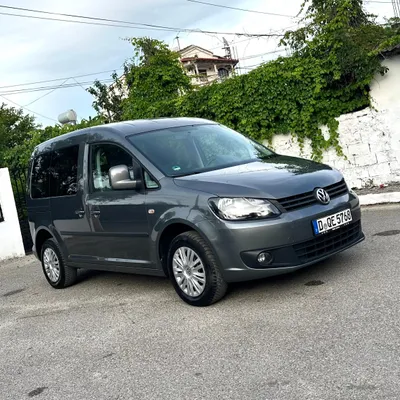 Volkswagen Caddy 2011 në shitje