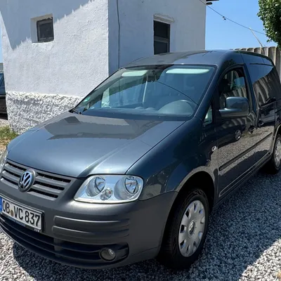 Volkswagen Caddy 2010 në shitje