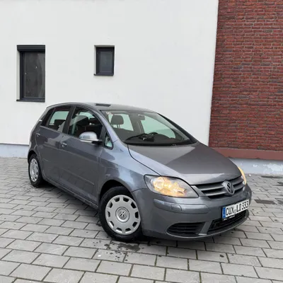 Volkswagen Golf 2008 në shitje