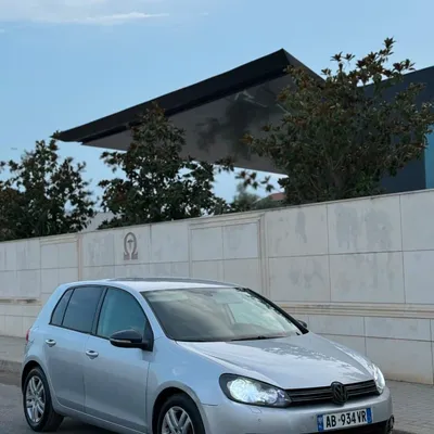 Volkswagen Golf 2010 në shitje