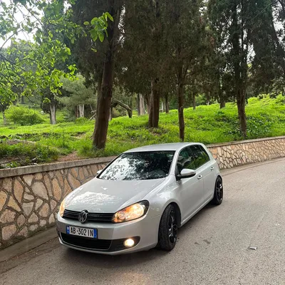 Volkswagen Golf 2009 në shitje