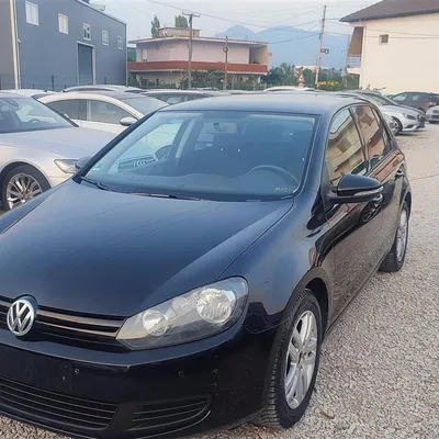 Volkswagen Golf 2011 në shitje