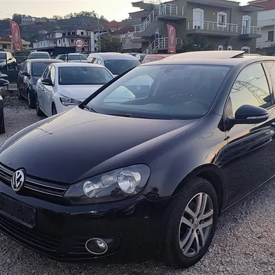 Volkswagen Golf 2011 në shitje