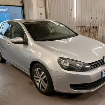 Volkswagen Golf 2012 në shitje