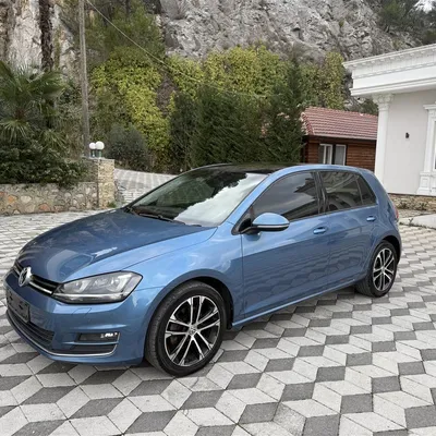 Volkswagen Golf 2013 në shitje