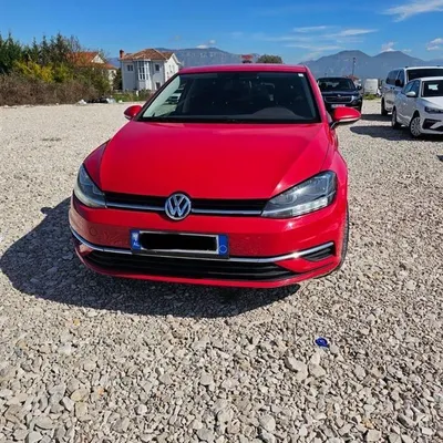 Volkswagen Golf 2019 në shitje