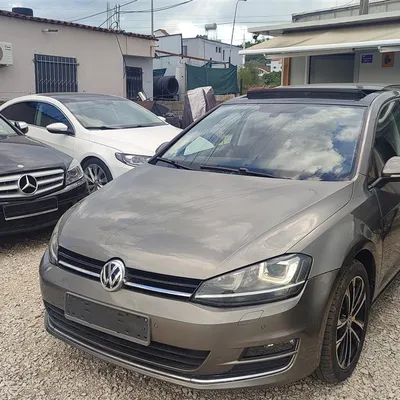 Volkswagen Golf 2014 në shitje