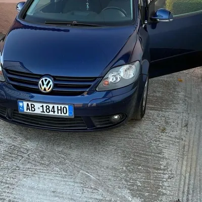 Volkswagen Golf 2007 në shitje