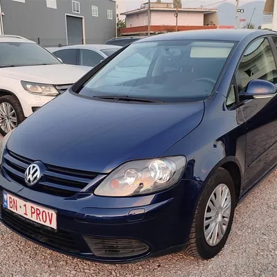 Volkswagen Golf 2006 në shitje