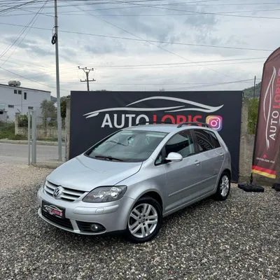 Volkswagen Golf 2008 në shitje