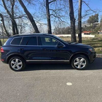 Volkswagen Touareg 2013 në shitje