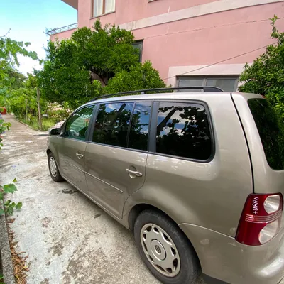 Volkswagen Touran 2009 në shitje