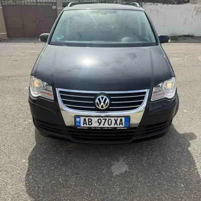 Volkswagen Touran 2008 në shitje