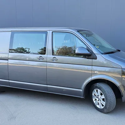 Volkswagen Transporter 2012 në shitje