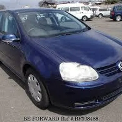 Volkswagen Golf 2005 në shitje