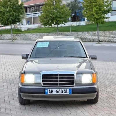 Mercedes-Benz W124