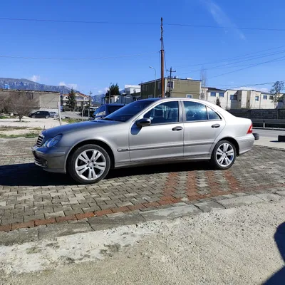 Mercedes-Benz C-class 2005 në shitje