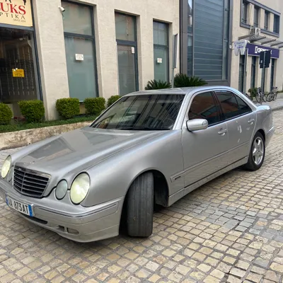 Mercedes-Benz E-class 2000 në shitje