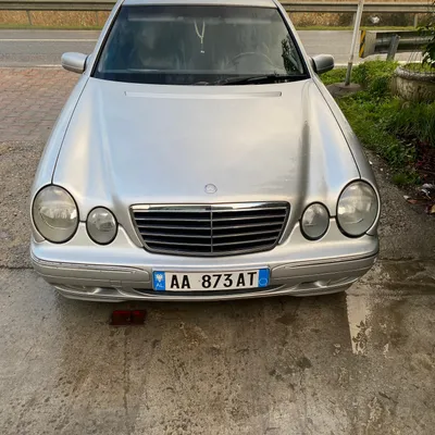 Mercedes-Benz E-class 2001 në shitje
