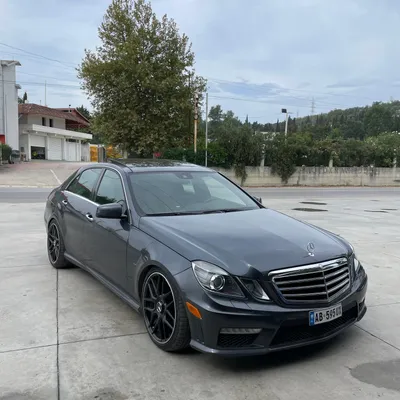 Mercedes-Benz E-class 2012 në shitje