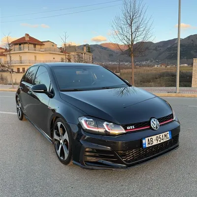Volkswagen Golf 2018 në shitje