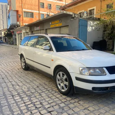 Volkswagen Passat 2000 në shitje