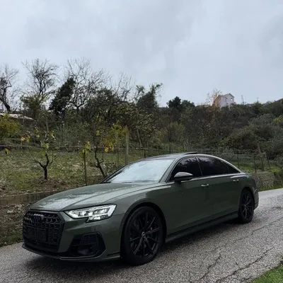 Audi S8