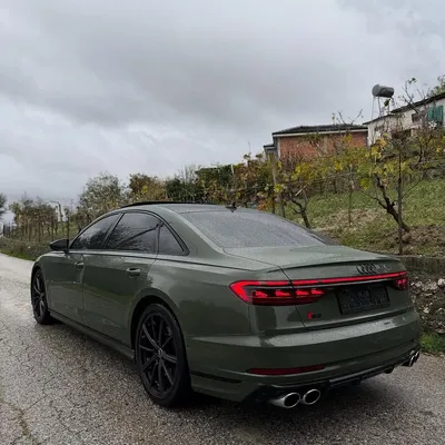 Audi S8