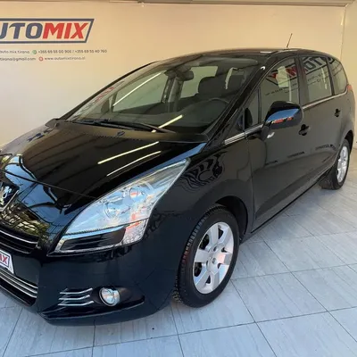 Peugeot 5008 2012 në shitje