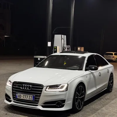 Audi S8