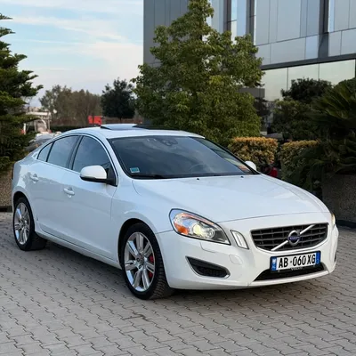 Volvo S60 2012 në shitje