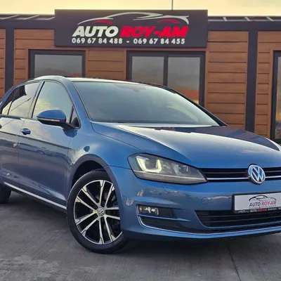 Volkswagen Golf 2014 në shitje