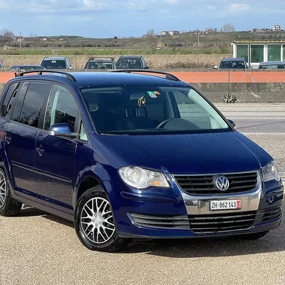 Volkswagen Touran 2008 në shitje