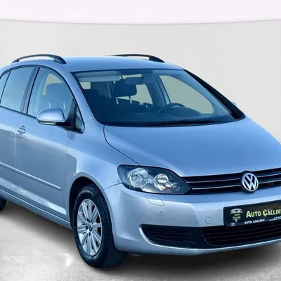Volkswagen Golf 2012 në shitje