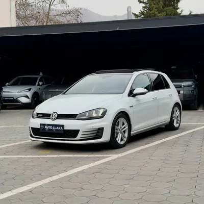 Volkswagen Golf 2015 në shitje