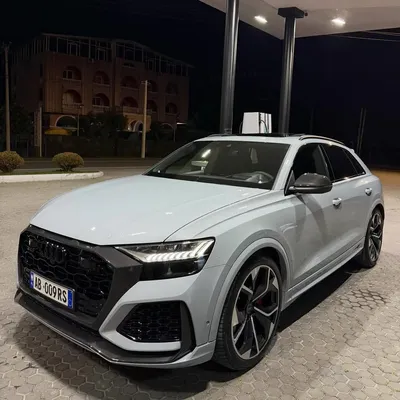 Audi RSQ8 2020 në shitje