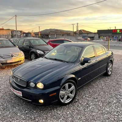 Jaguar XJ