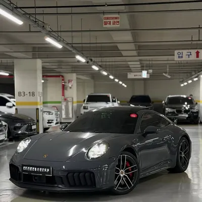 Porsche 911 2025 në shitje