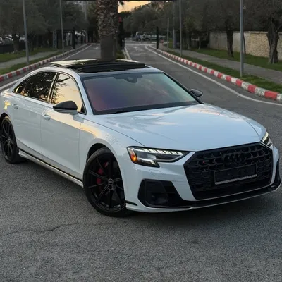 Audi S8