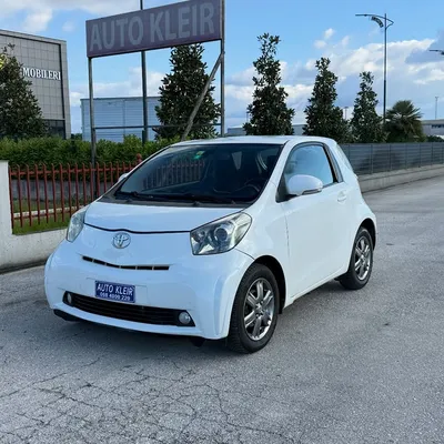 Toyota iQ