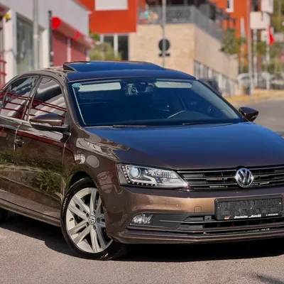 Volkswagen Jetta 2015 në shitje