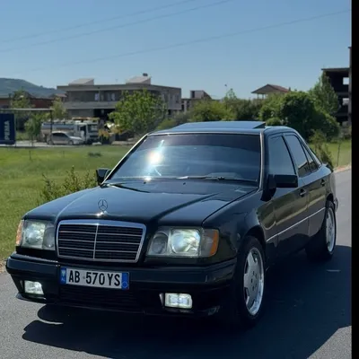 Mercedes-Benz W124