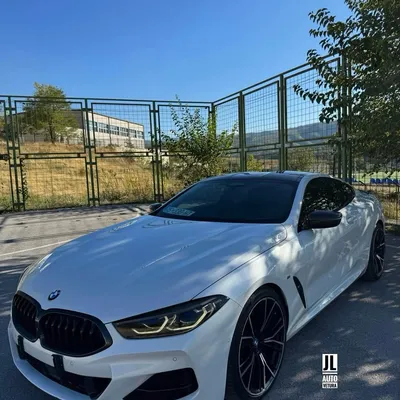 BMW 8 Series 2021 në shitje